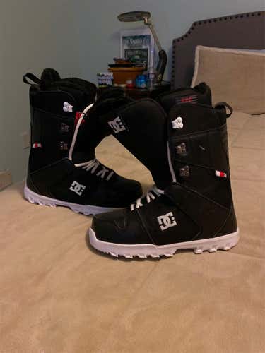 Men's 7.5 (Women's 8.5) Phase Snowboard Boots Soft Flex