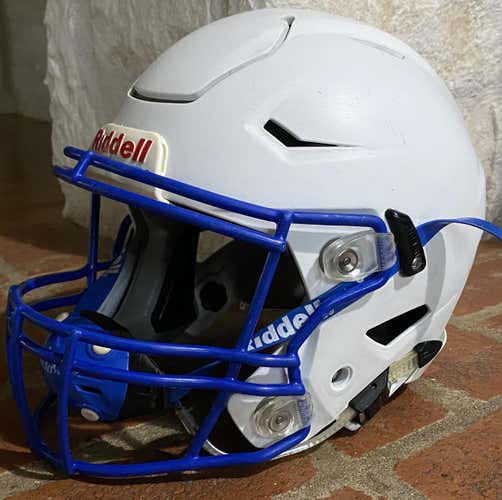 Youth Medium Riddell Speedflex R41196 Helmet