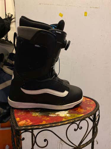 Men's 9.0 (Women's 10) Vans Snowboard Boots Medium Flex