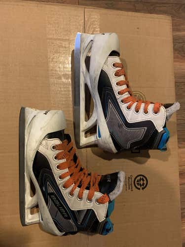 Junior Bauer Reactor 5000 Hockey Goalie Skates Size 2.5