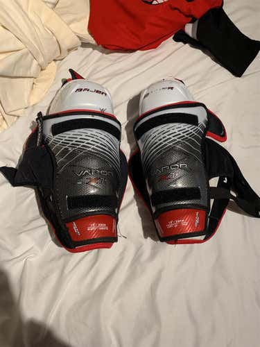 Senior Bauer Shin Pads