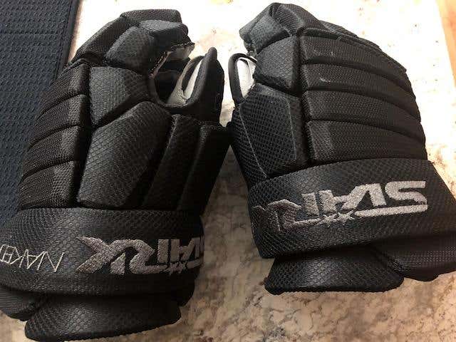 STARK- Black Senior Gloves 14"