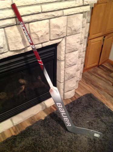 Intermediate Bauer Regular Supreme 2S Goalie Stick 23"