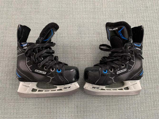 Youth Nexus 6000 Hockey Skates D&R (Regular) Size 10