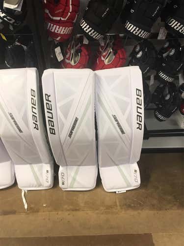 New Senior S / 35" Supreme S170 Goalie Leg Pads