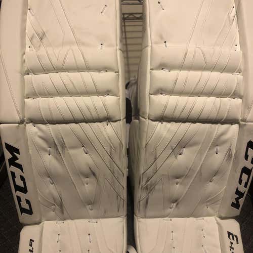 White  32" Extreme flex 4.9 Goalie Leg Pads