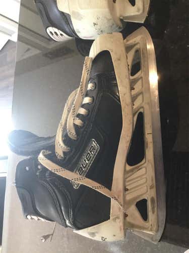 Senior Bauer Hockey Goalie Skates Pro Stock Size 9.5