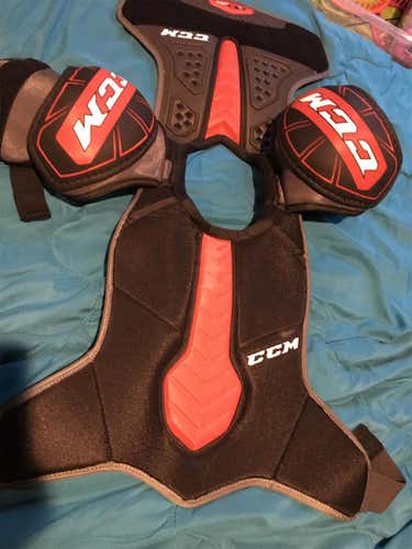 Senior Medium QuickLite 250 Shoulder Pads