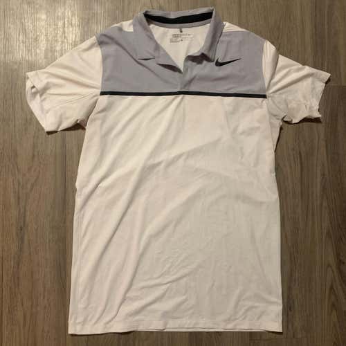 White Men's Medium/Large Nike Shirt