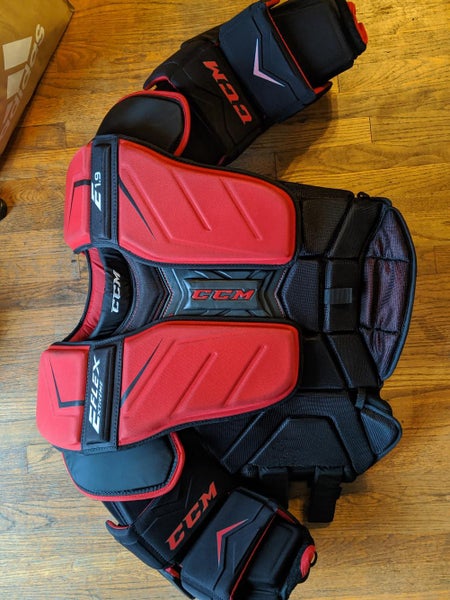 Senior Medium CCM Extreme Flex Shield E1.9 Chest and Arm Protector Goalie Chest Protector