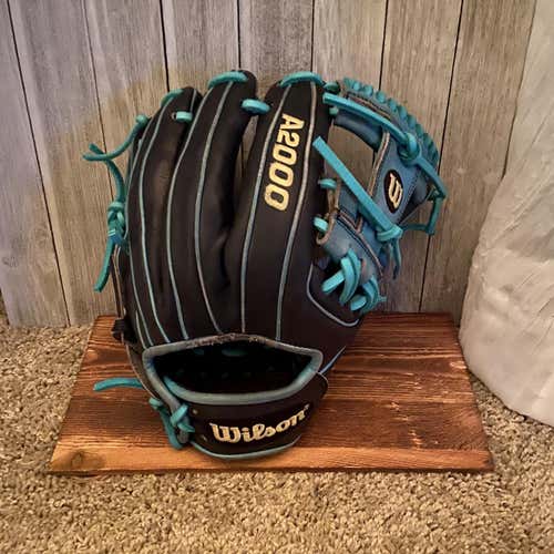 RARE Wilson A2000 1786 11.5” H2R Robinson Cano Model
