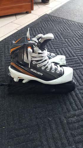 Bauer Goalie Skates D&R (Regular) Size 5