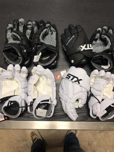 New Player Surgeon 400 Lacrosse Gloves