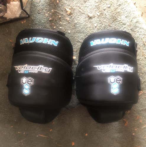 Vaughn Velocity VE8 Pro Knee Pads