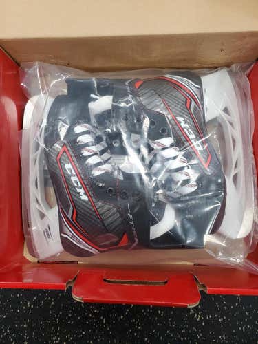 New CCM JetSpeed FT350 Hockey Skates Size 3