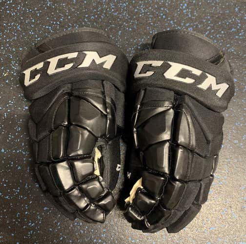New 14” CCM Boston Bruins Black Senior HGP14 Glov es 14" Pro Stock