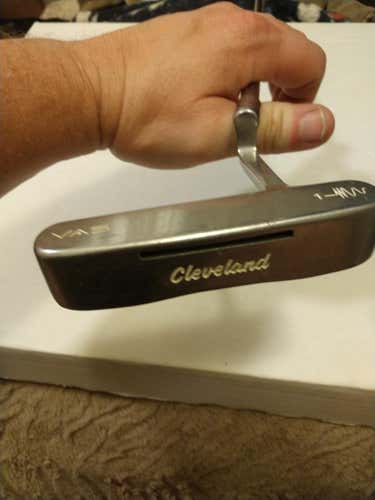 Men's Cleveland Right Handed Blade Vas Putter 35"