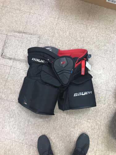 New Senior Medium Vapor 1X Hockey Goalie Pants