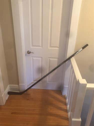 Senior Vapor APX2 Hockey Stick Mid Pro Stock