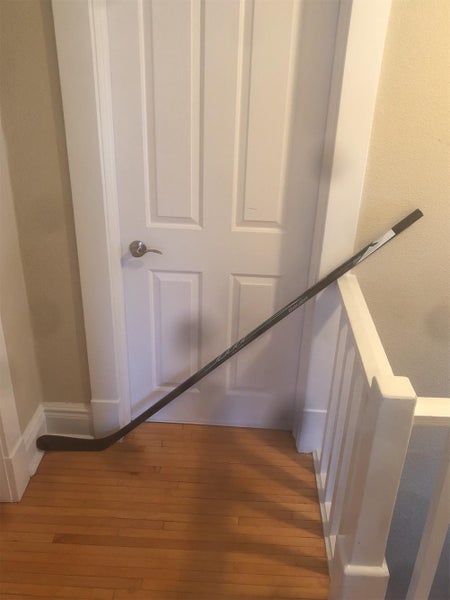 Senior Vapor APX2 Hockey Stick Mid Pro Stock