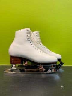 White   Figure Skates Size 8.5