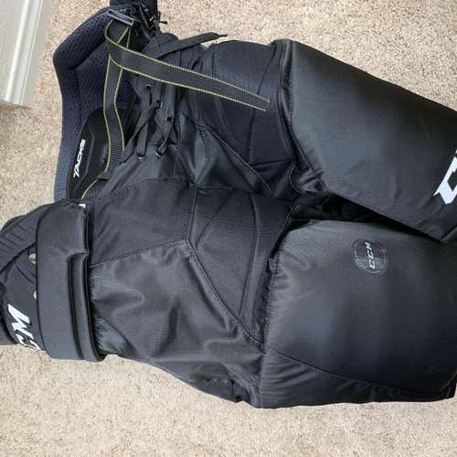 Brand New Super Tacks Hockey Pants Size L