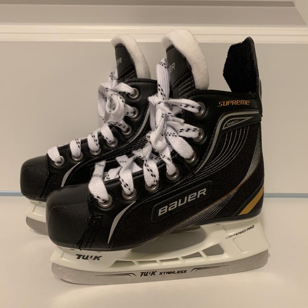 Youth Supreme One20 Hockey Skates D&R (Regular) Size 11