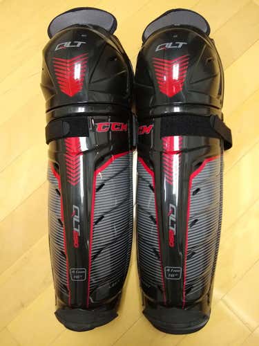 New Senior CCM QuickLite 250 16 inch Shin Pads