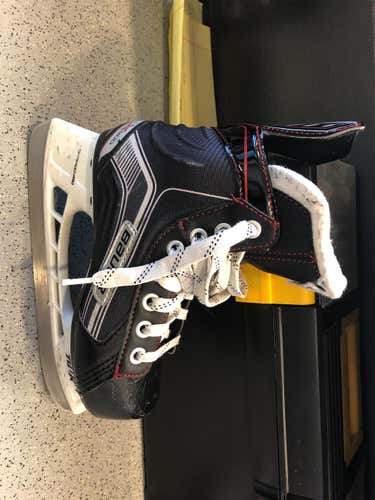 Youth X300 Hockey Skates D&R (Regular) Size 13