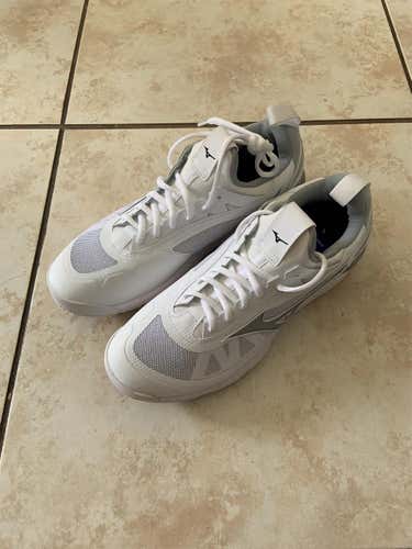 Mizuno Wave luminous Volleyball Shoes Size 10