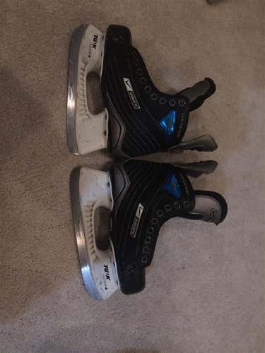 Bauer Supreme 30 Size 1.5