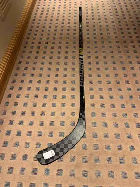 Brand-New Bauer Supreme 2S Pro Junior Hockey Stick - Right shot, 50 flex, P92 curve