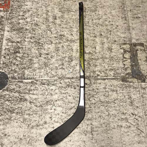 Broken Senior Supreme 1S Hockey Stick Toe