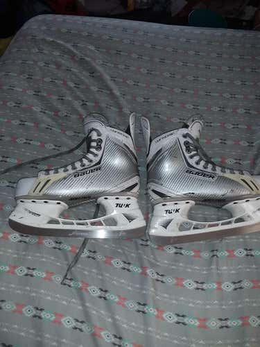 Senior Bauer Hockey Skates D&R (Regular) Size 7