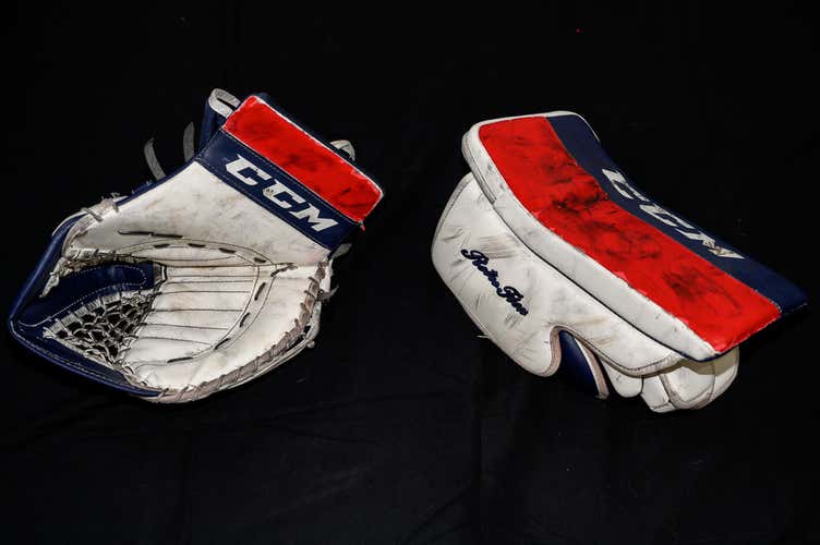 CCM Retro Flex Glove and Blocker (gloves Full Right, Sr.)