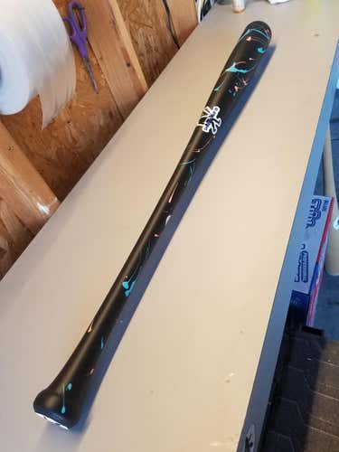 BBCOR Certified Sasquatch Wood Bat (-3) 30 oz 33"