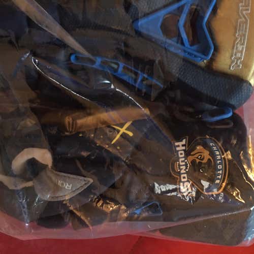 Charlotte Hounds Maverik Rome Lacrosse Gloves 13"