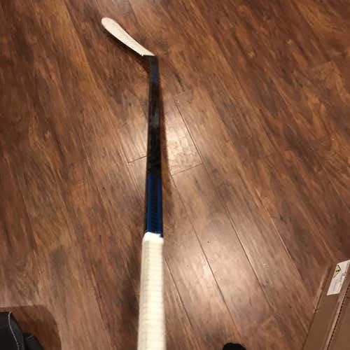Nexus 2N Pro Hockey Stick