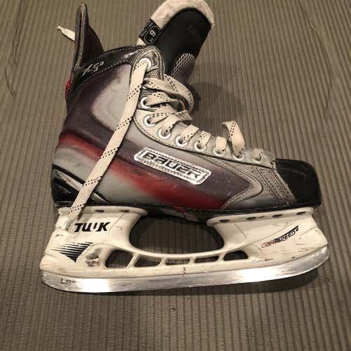 Senior Vapor X5.0 Hockey Skates EE (Extra Wide)  Size 6