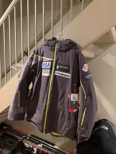 New Women's Medium US SKI Team Spyder Jacket