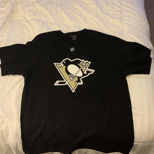 Black New Adult Large Reebok Shirts
