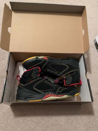 Black Men's 11.5 (Women's 12.5) Air Jordan Shoes