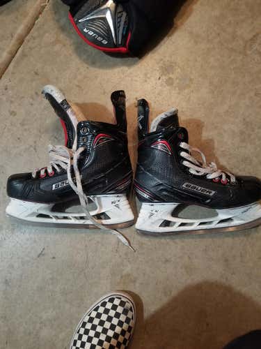 Junior Bauer Hockey Skates D&R (Regular) Size 6.5