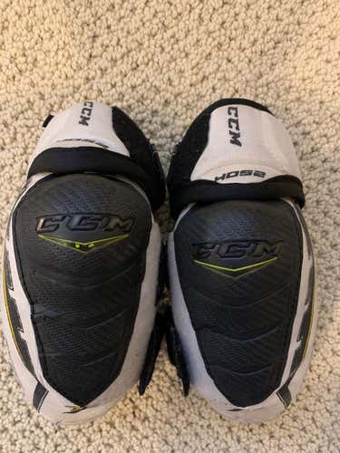 Junior Small CCM Tacks 4052 Elbow Pads