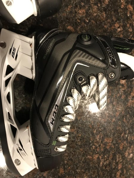 Senior CCM RibCor 50K Hockey Skates D&R (Regular) Size 7