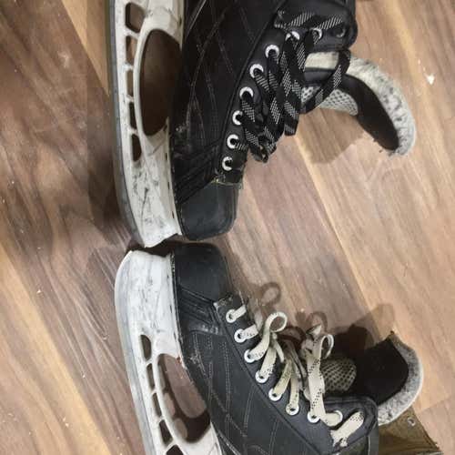 Senior Nexus 1000 Hockey Skates D&R (Regular)  Size 9