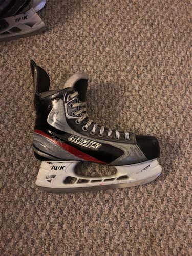 Senior Vapor APX Hockey Skates D&R (Regular) Size 8.5