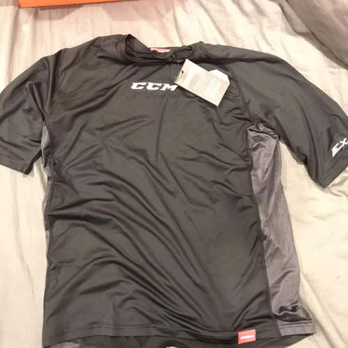 Medium CCM Hockey Base layer