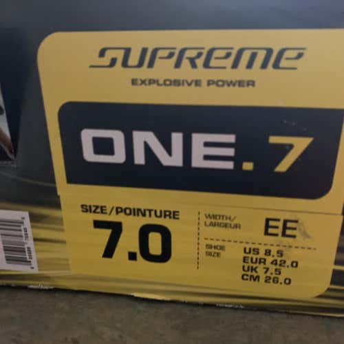 Senior Supreme One.7 Goalie Skates EE (Extra Wide) Size 7