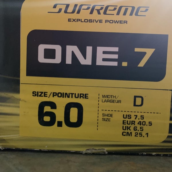 Senior Supreme One.7 Goalie Skates D&R (Regular) Size 6